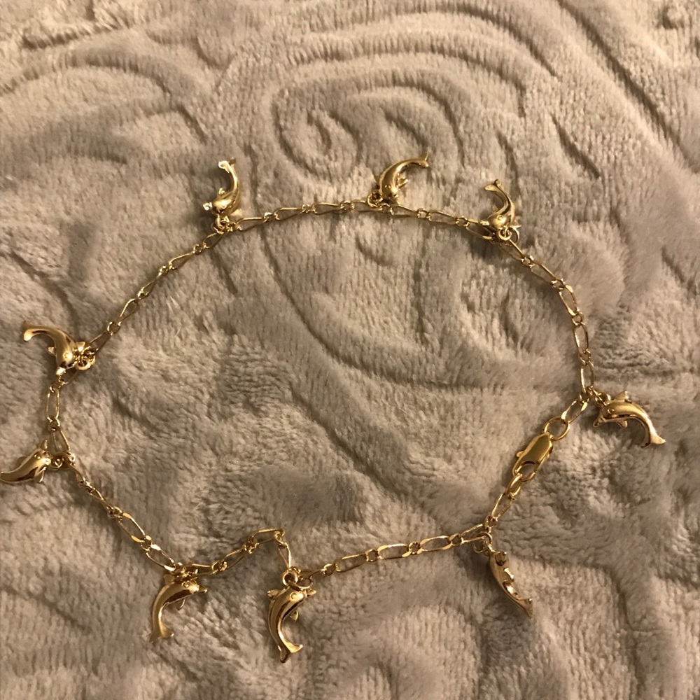 Gold dolphin bracelet